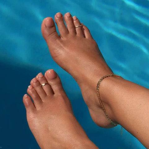 Sheer Peach Toenail